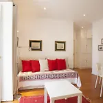 Apartament Lovely In